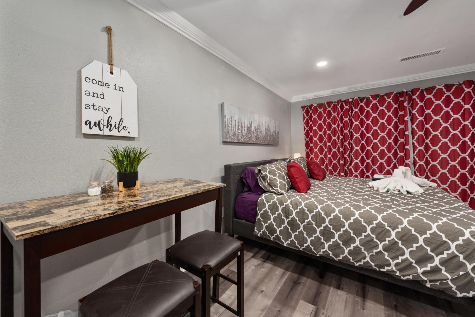 Urban Retreat 1Br With Free Park Daire Houston Dış mekan fotoğraf
